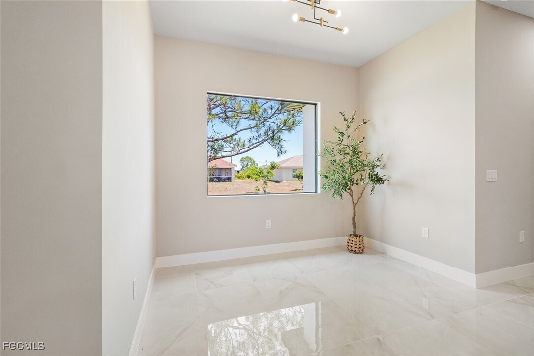 Photo - 2606 25th St SW