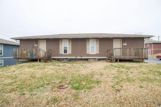 Photo - 1005 W Ash St Townhome