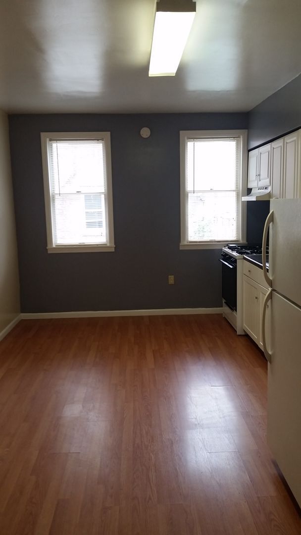 Super cute 1 bedroom apartment on the Sout... - Super cute 1 bedroom apartment on the Sout... Unit 1