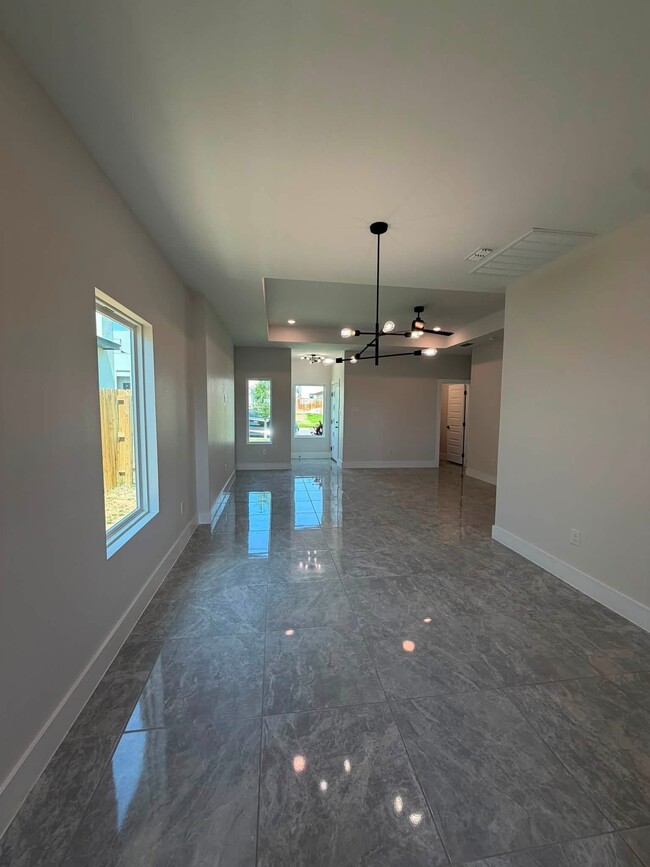 5214 Anacahuita Dr
