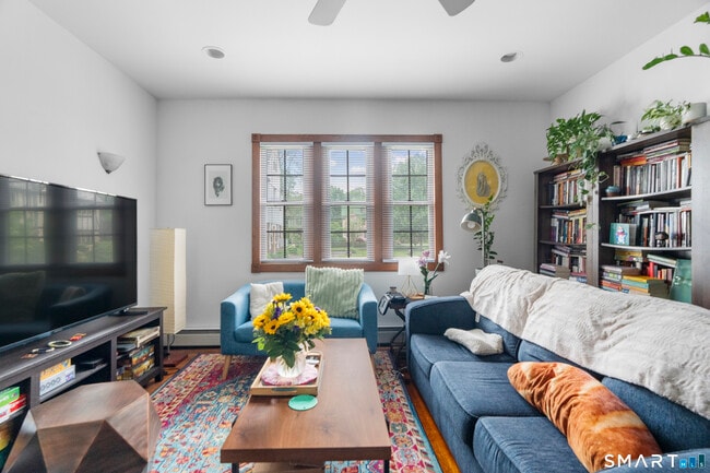 Building Photo - 623 Whitney Ave Unit #7