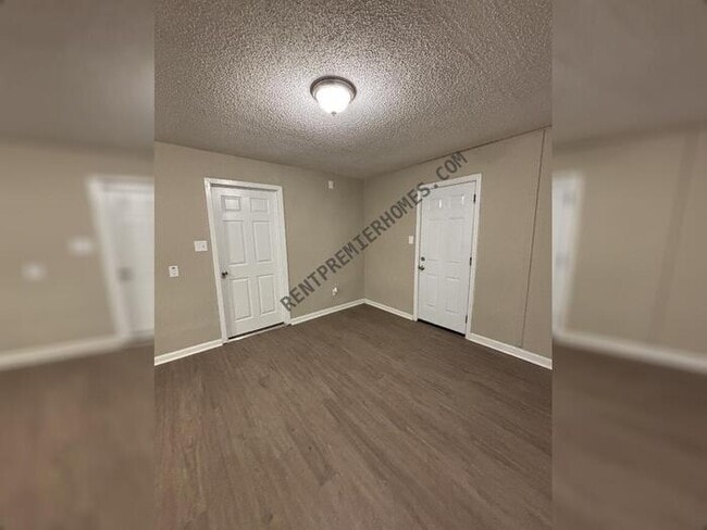 Photo - 607 S Jackson St