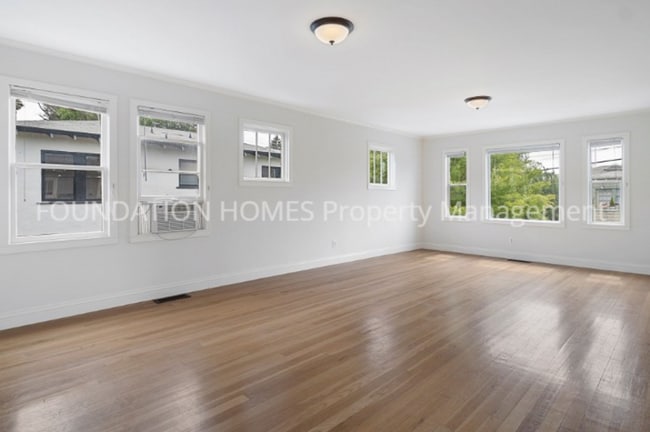 Photo - 75 Hilarita Ave