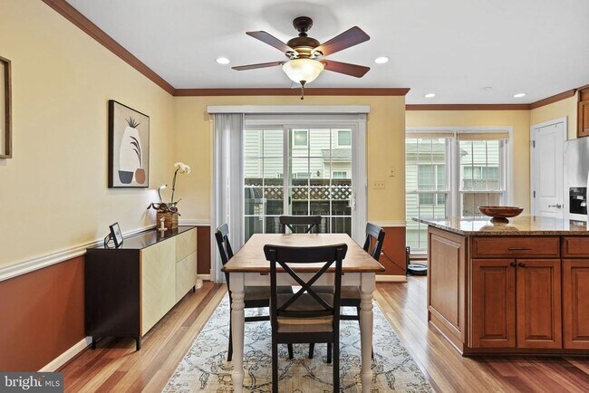 Photo - 2442 Garnett Dr
