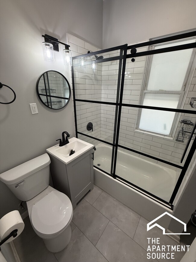 Photo - 3714 W Cortland St Unit 2