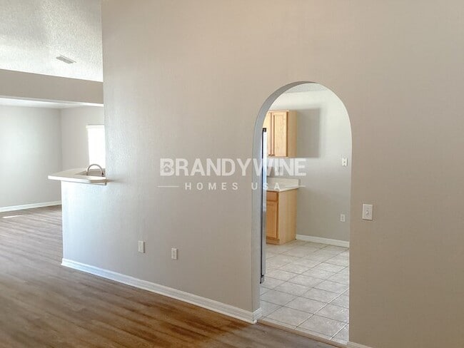 Photo - 10426 Fly Fishing St