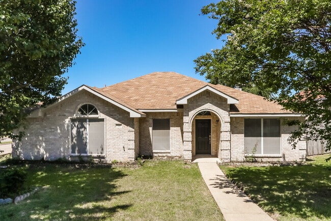 Building Photo - 721 S Highland Dr