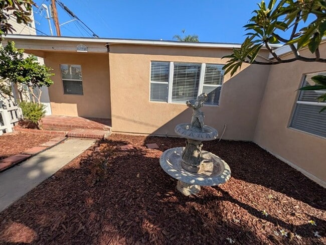 1770 Roosevelt Ave