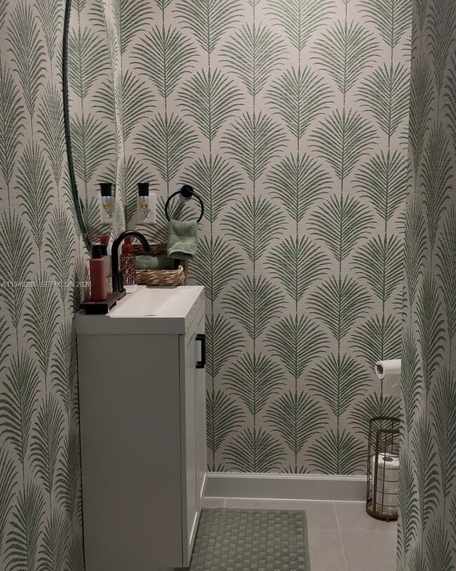 Photo - 2415 SE 23rd Rd