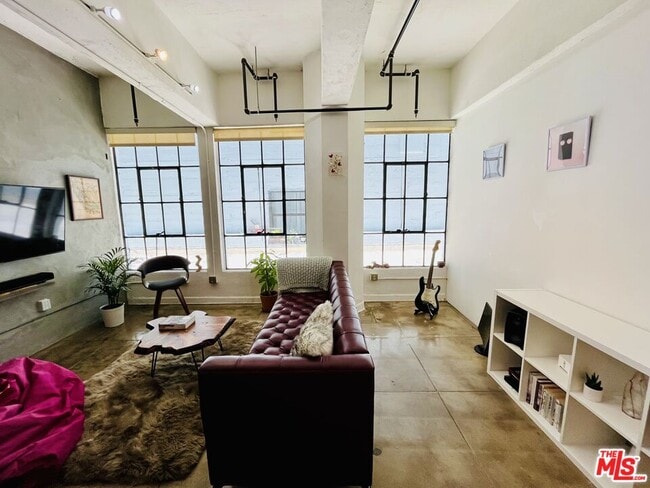 Photo - 746 S Los Angeles St Unit 302