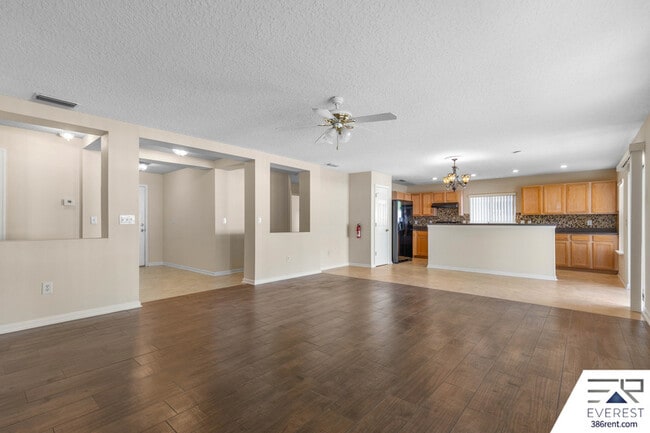 Photo - 9 Waywood Pl