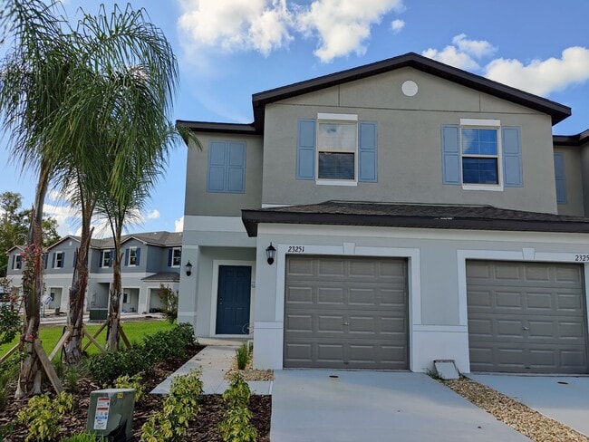 Building Photo - 23251 Willow Glen Way Rental