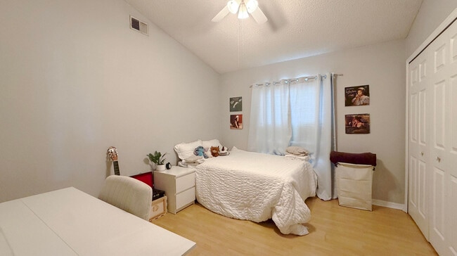 Photo - 3497 Foxcroft Cir