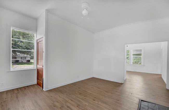 Photo - 500 22nd St E Unit B