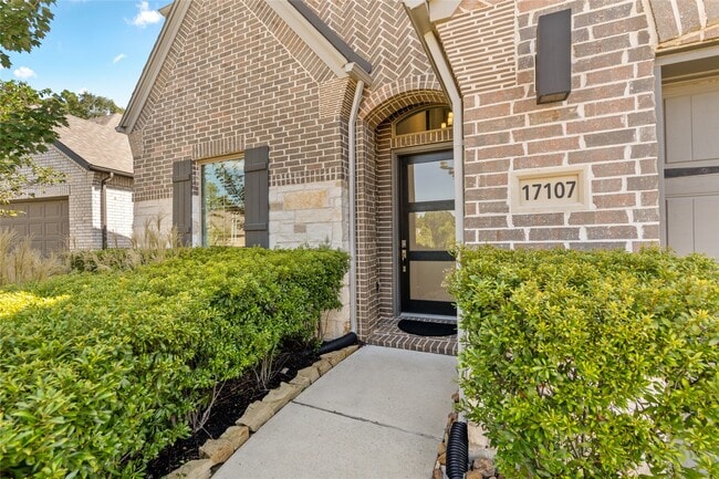 Photo - 17107 Sandstone St