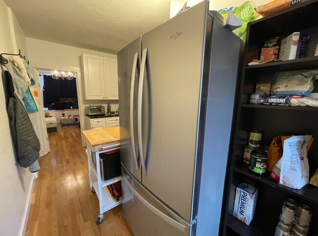 Photo - 682 Parker St Unidad 7