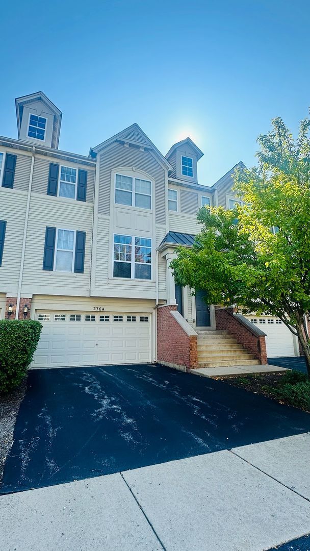 Building Photo - 3364 Kentshire Cir