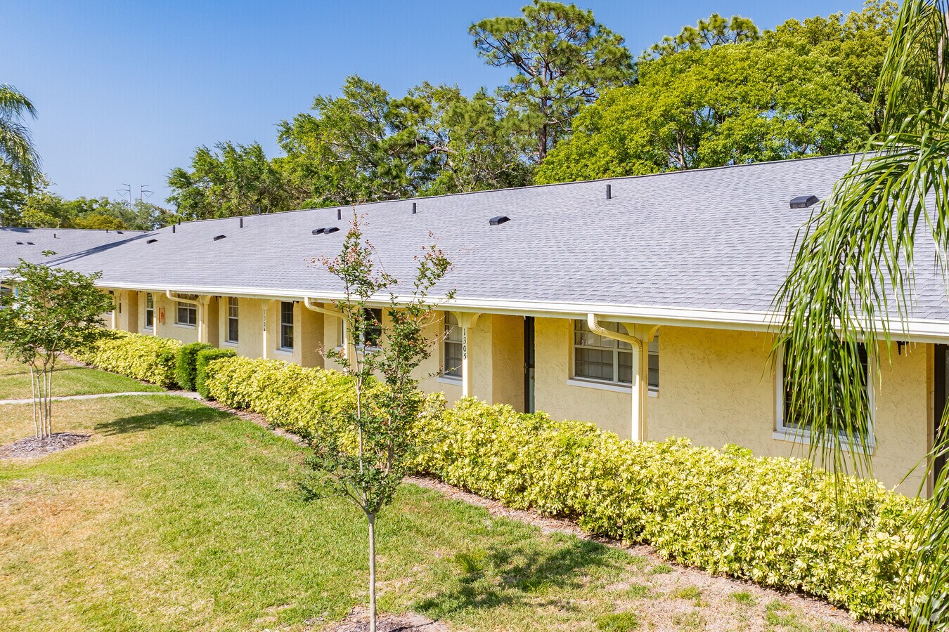 2465 Northside Dr Clearwater, Florida - Woodland Villas