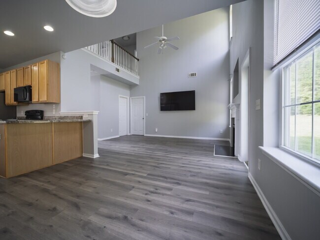 Photo - 1030 Boxelder Ln