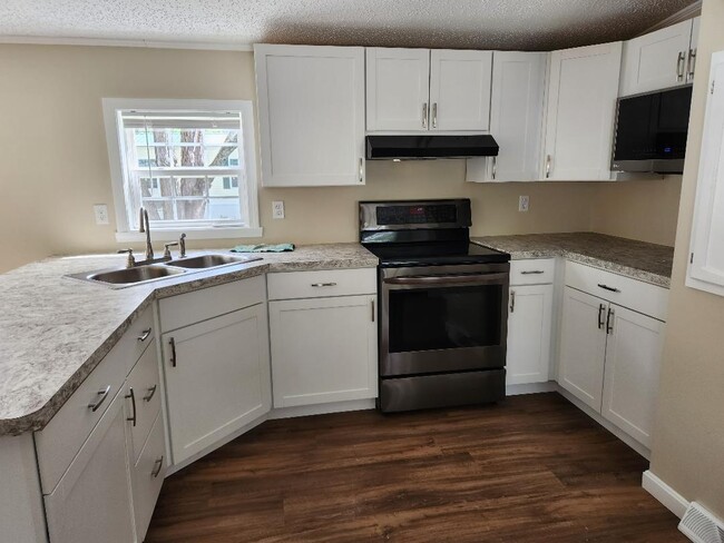 Photo - 16 Kimberly St