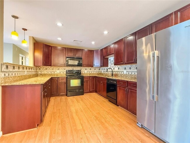 Photo - 117 Lake Roy Dr