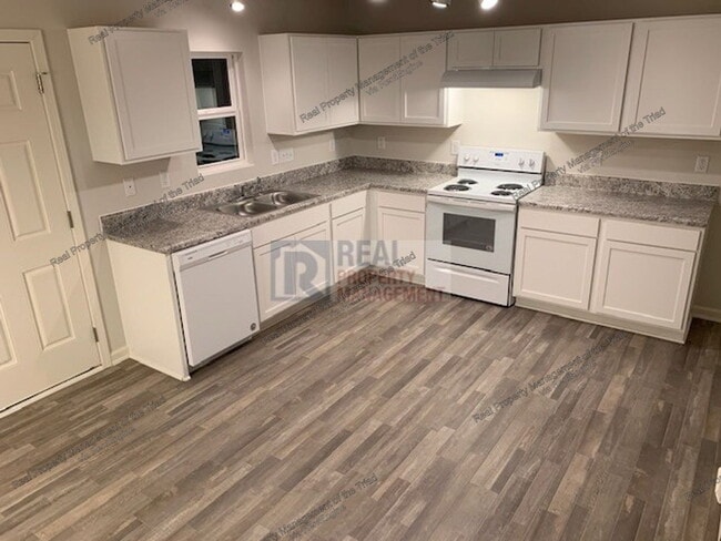 Photo - 2605 Craftsbury St