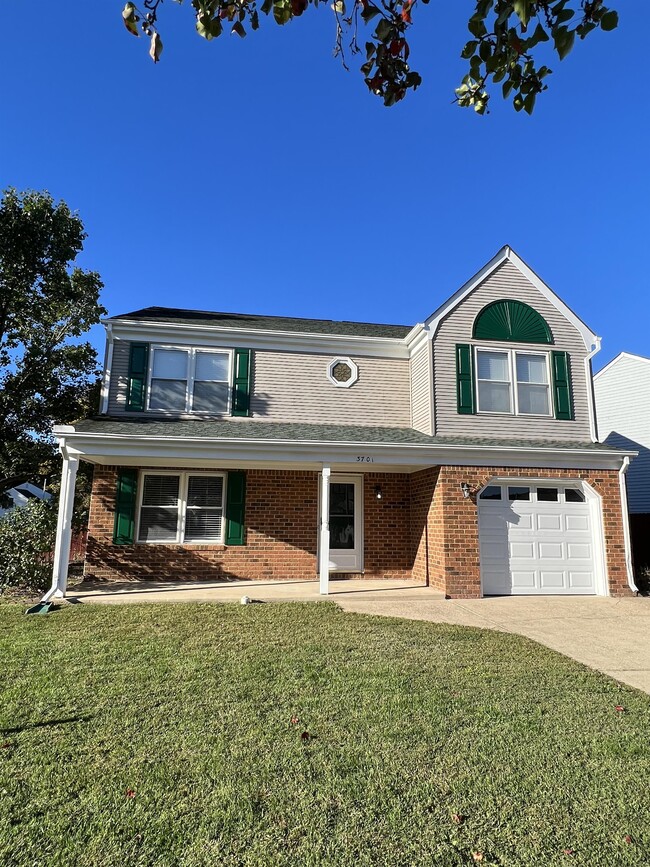 Photo - 3701 Castlewood Dr