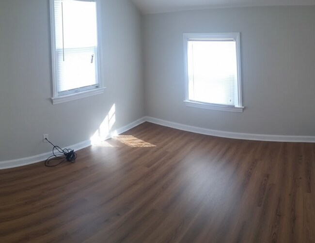 Photo - 5536 Dalewood Ave