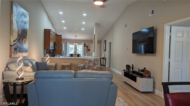 Photo - 853 Tanbark Dr Unit 202