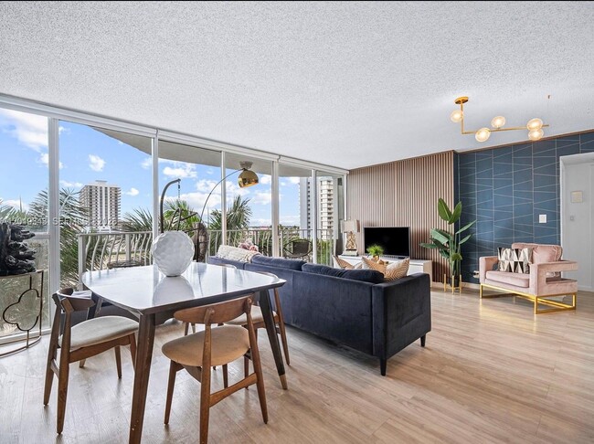 Photo - 7601 E Treasure Dr Unit 711