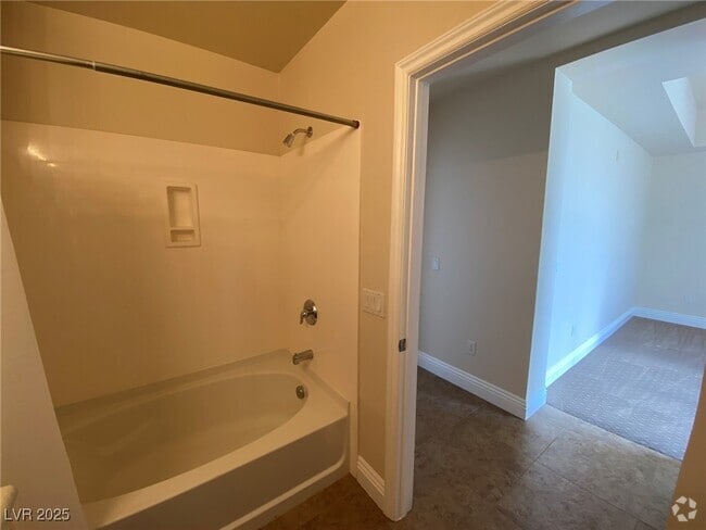 Building Photo - 67 E Agate Ave Unit 403 Rental