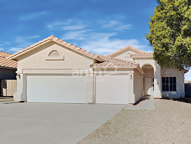 Building Photo - 15810 W Durango St