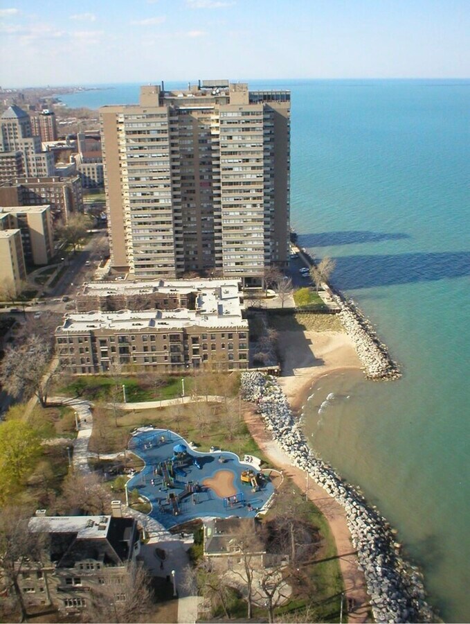 Photo - 6301 N Sheridan Rd Condo Unit 7D