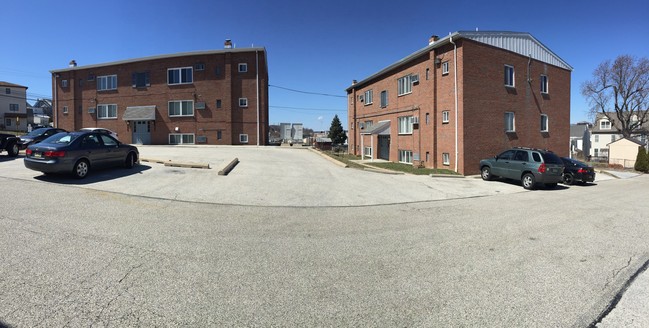 Bridgeport Plaza - Bridgeport Plaza Apartments