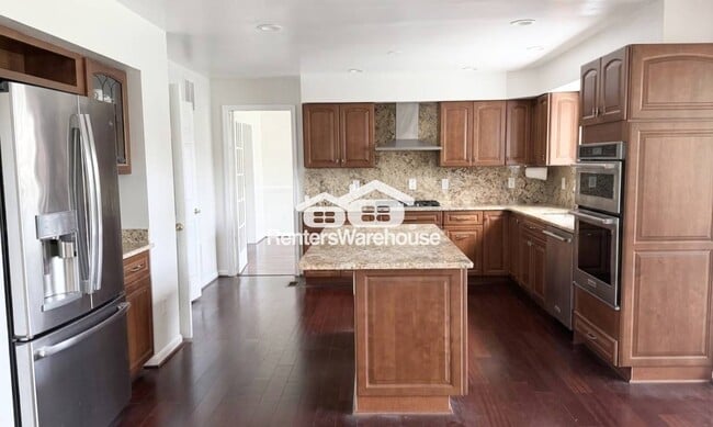 Photo - 10225 Glastonbury Rd