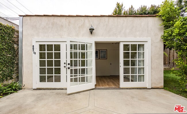 Photo - 807 N Stanley Ave