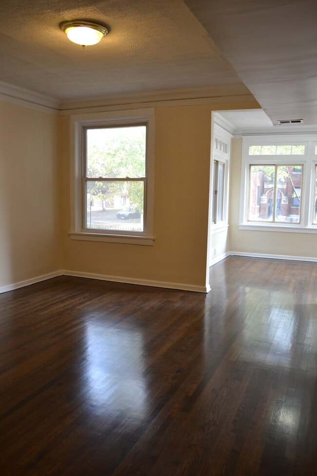 Photo - 4820 N Albany Ave