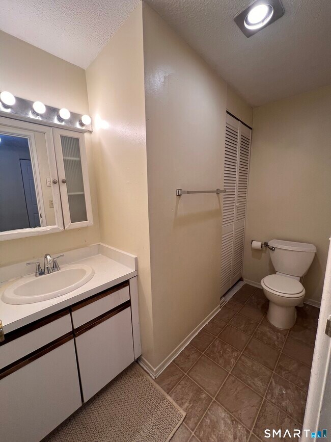 Photo - 131 Burgundy Hill Ln Unit 131