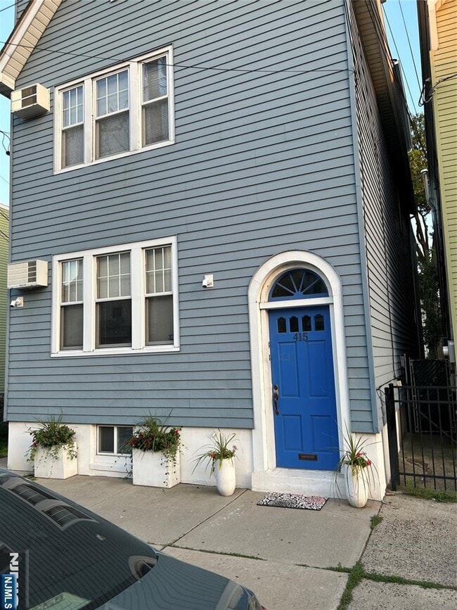 Building Photo - 415-417-417 Hamilton St Rental