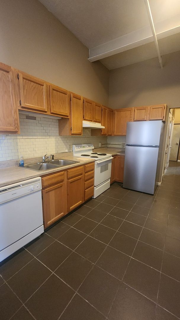 Photo - 1211 Howard St Unit 201