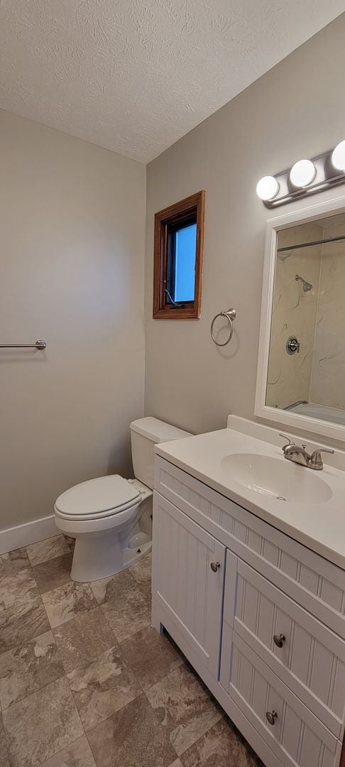 Photo - Dundee 4 bed 2 bath 3 car garage