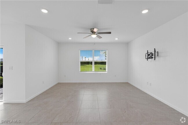 Building Photo - 42392 Cascade Dr Rental