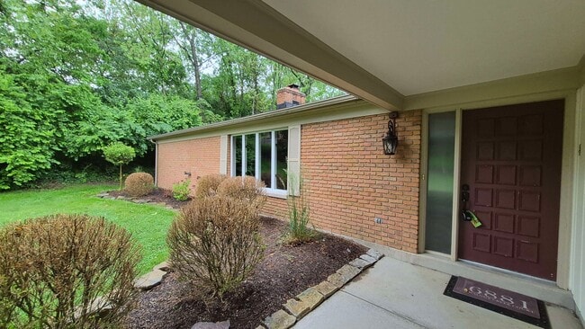 Photo - 6881 Walnut Creek Ct