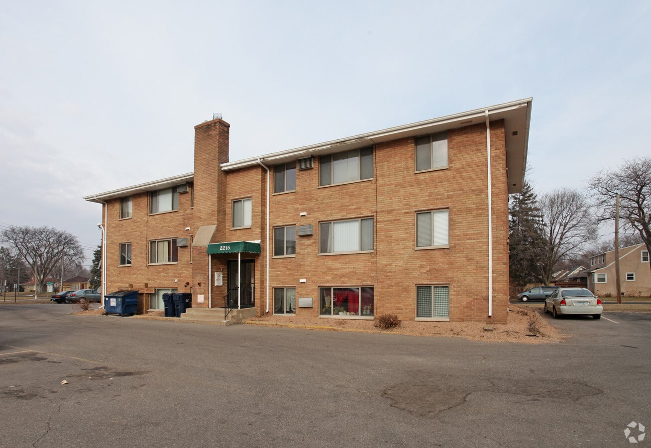 Photo - 2215 W 74th St