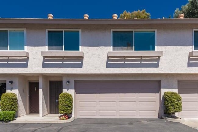 3BD 2BA 2CAR Garage Townhouse located in L... - 3BD 2BA 2CAR Garage Townhouse located in L...