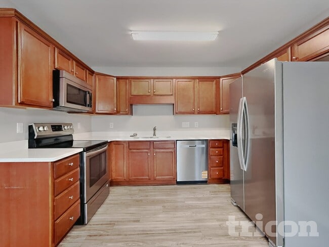 Photo - 1617 Faircrest Ln