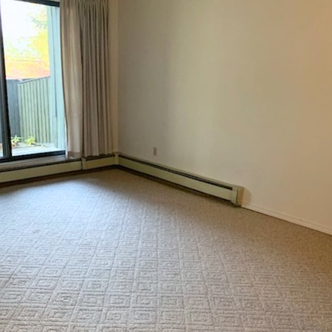 Photo - 10601-10100 100 St Unité 117