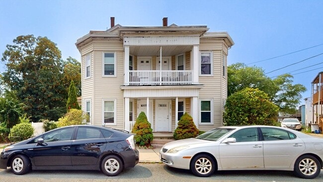 Building Photo - 119 Quincy St Unit 2 Rental