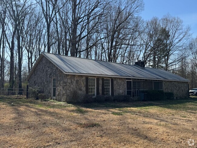 Building Photo - Spacious 3-Bedroom Home in Nicholson, GA