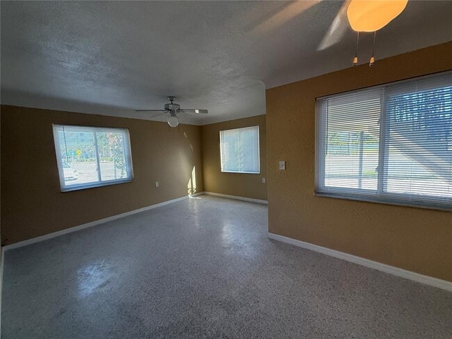 Photo - 17688 Gulf Blvd Unidad 104